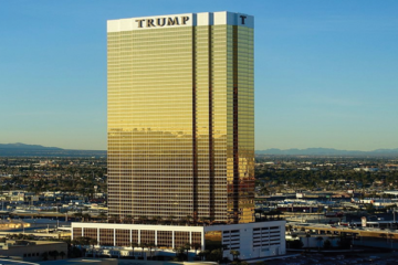 Trump International Hotel Las Vegas med guldbelagte vinduer